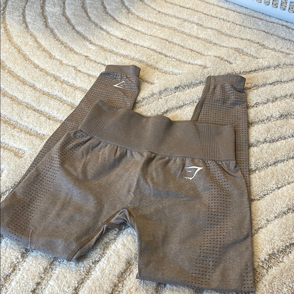 Women’s Gymshark Taupe Leggings